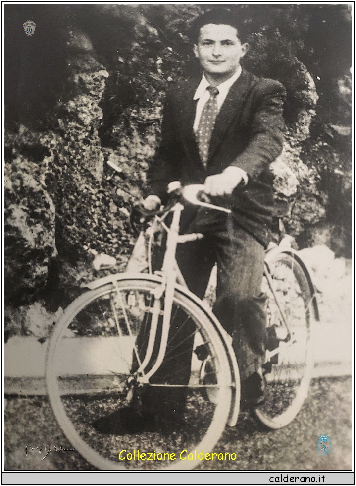 Francesco De Marco in bicicletta.jpg