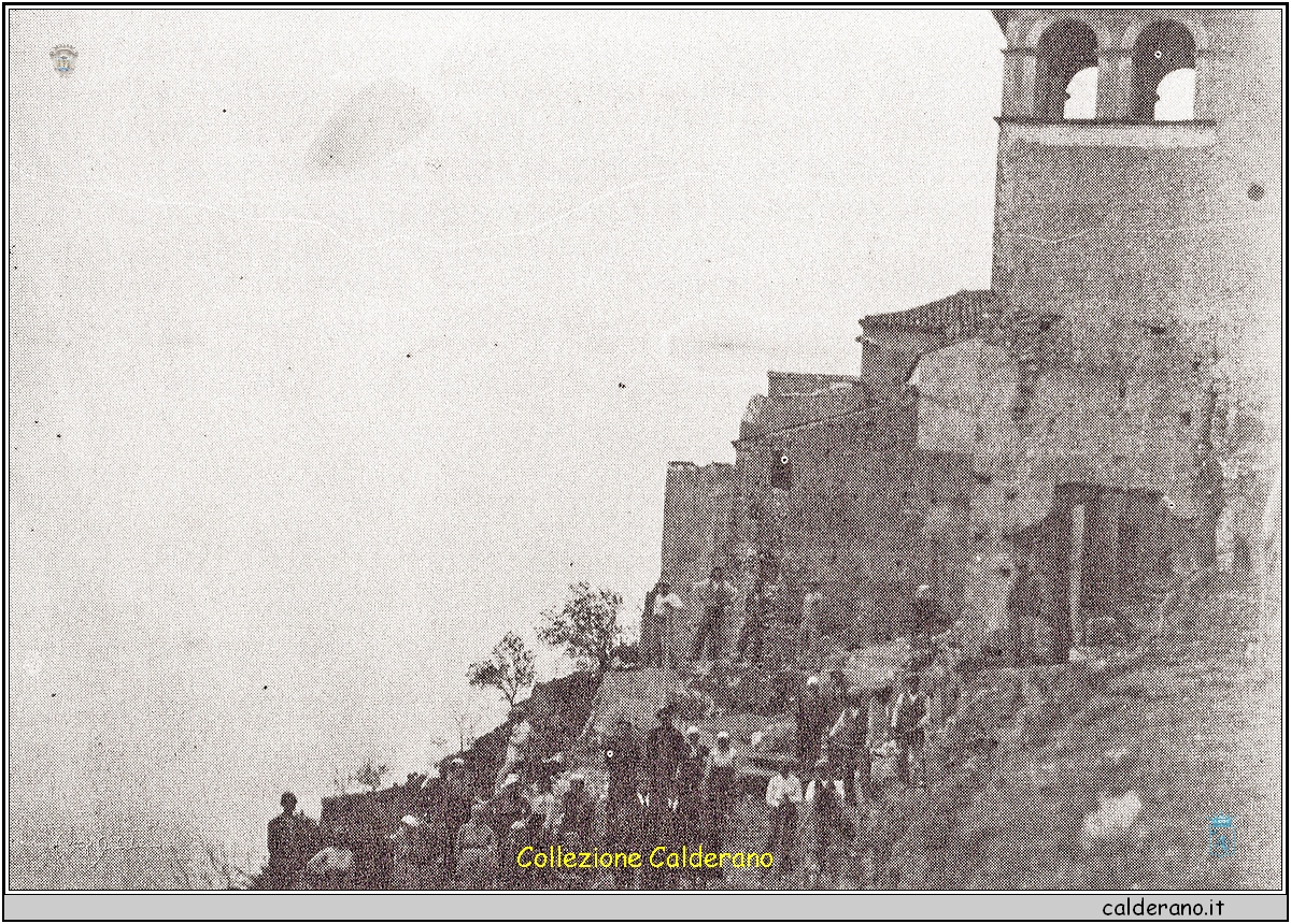 Momenti della costruzione della rotabile del Castello 1940.jpeg