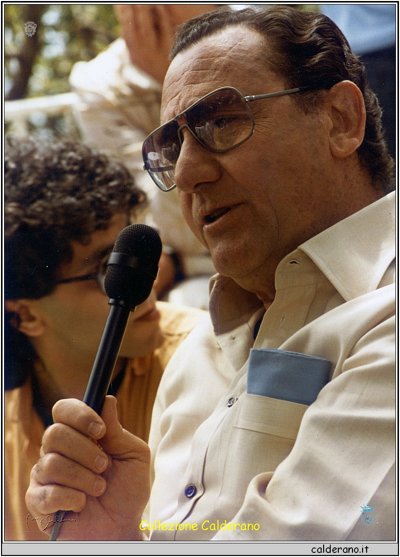 Alberto Sordi al Premio Maratea 1983.jpg