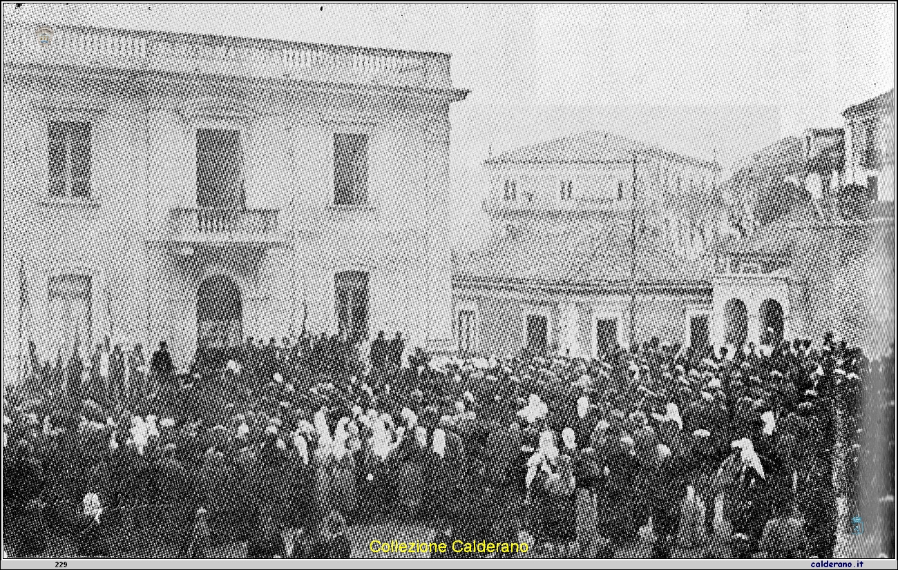 Prima manifestazione in Piazza dell'Impero con la consegna dei primi libretti di pensione agli operai e riconoscimento alle madri di famiglie numerose - 1938.jpeg