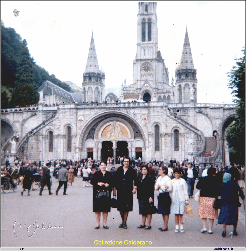 Anna Liberatore, Filomena Calderano e Giuseppina Liberatore a Lourdes - 1966.jpeg