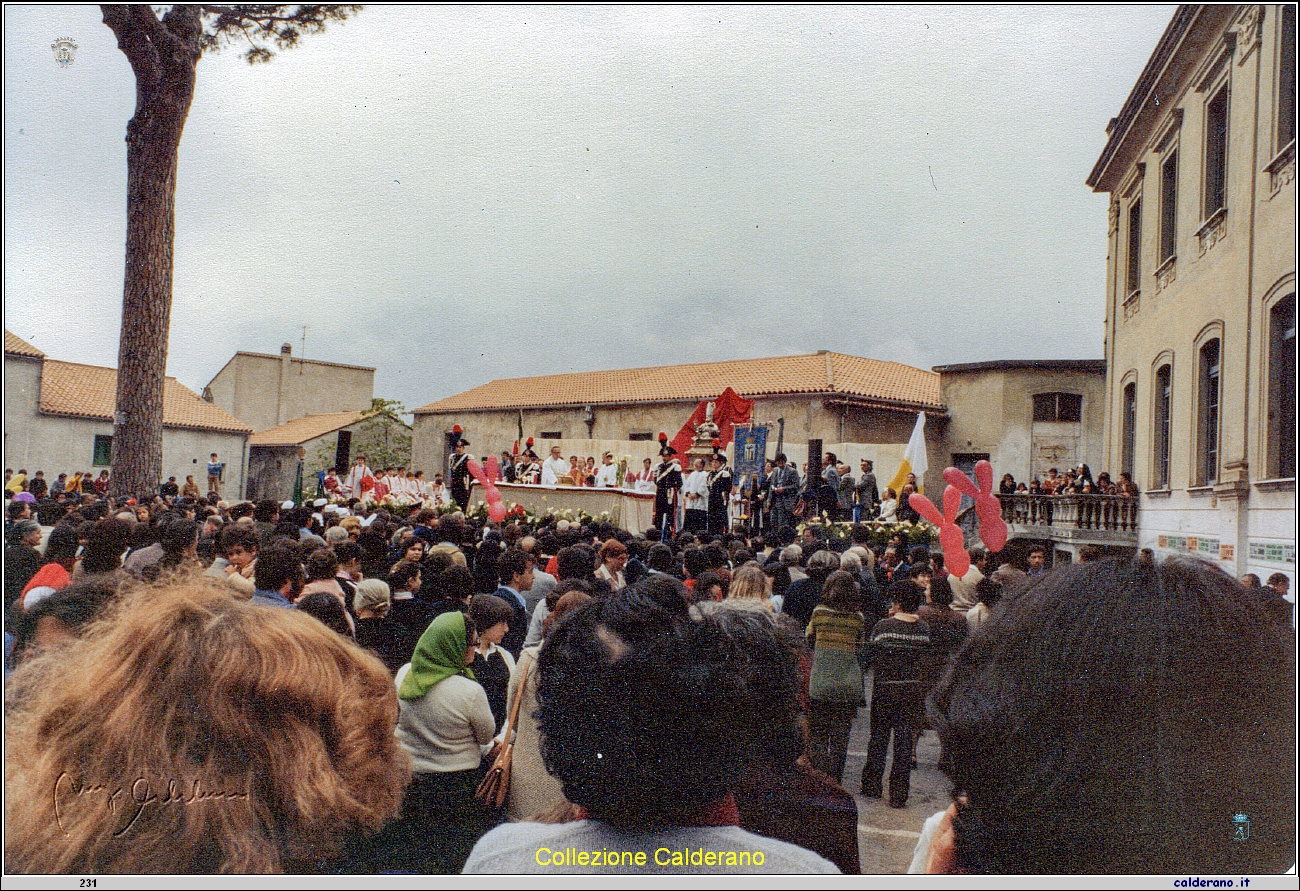 Messa del giovedi' di San Biagio in Piazza Mercato - 1979.jpeg