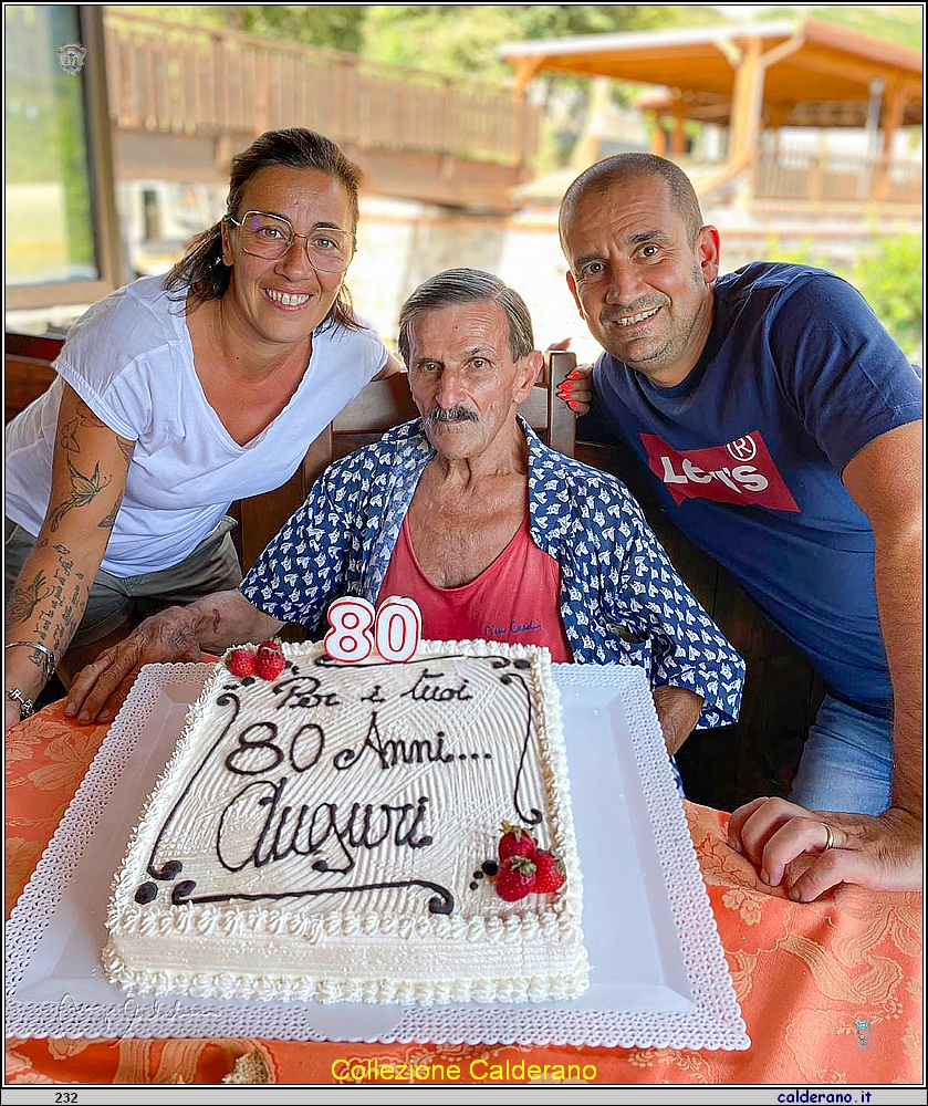 Festeggiando Biagio Maimone - Bottiglia - con Ida e Salvatore Persico.jpg