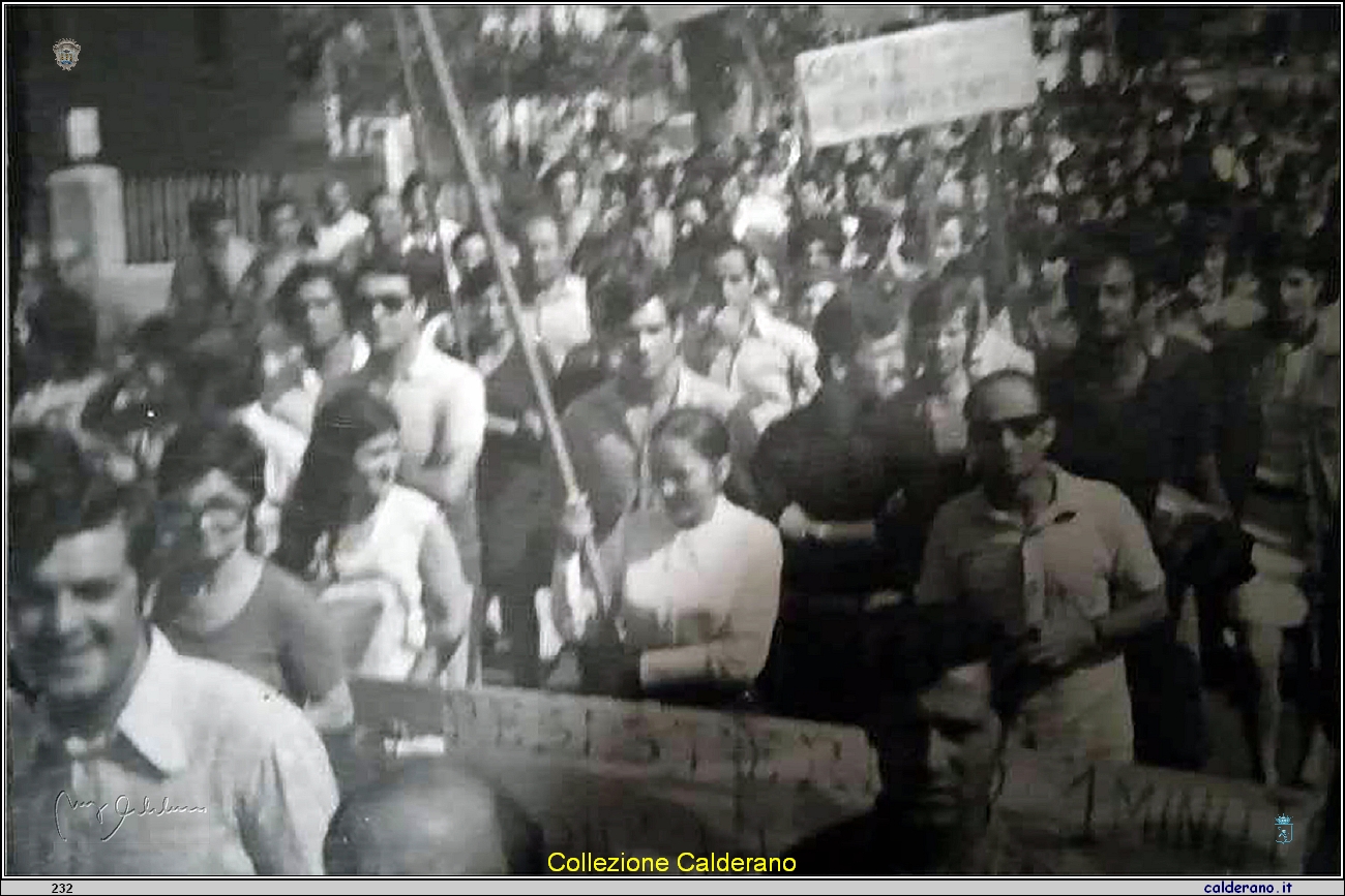 Manifestazione fine anni '50.jpg