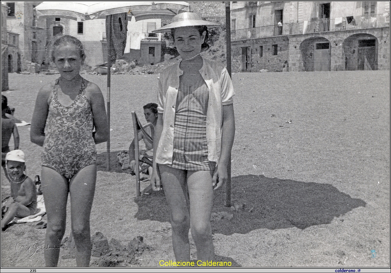 Sulla spiaggia del Porto.jpg