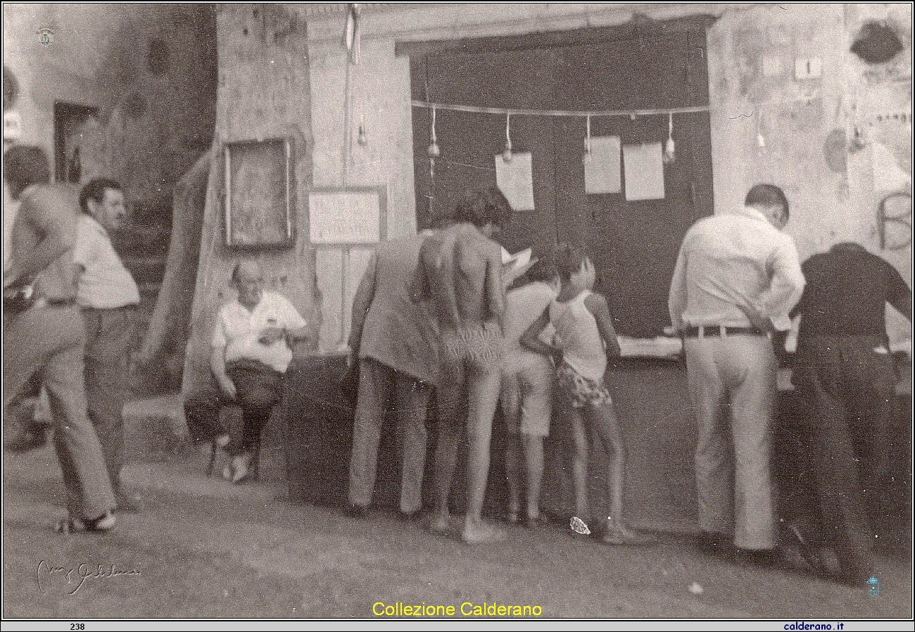 Mercatino di Giovanni Lamarca in piazza.jpg