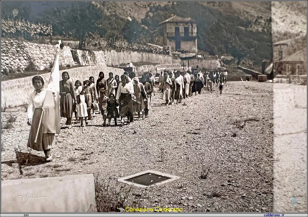 Processione a Brefaro della Madonna della Mercede 01.jpg