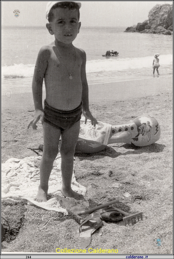 Gianni sulla spiaggia.jpeg