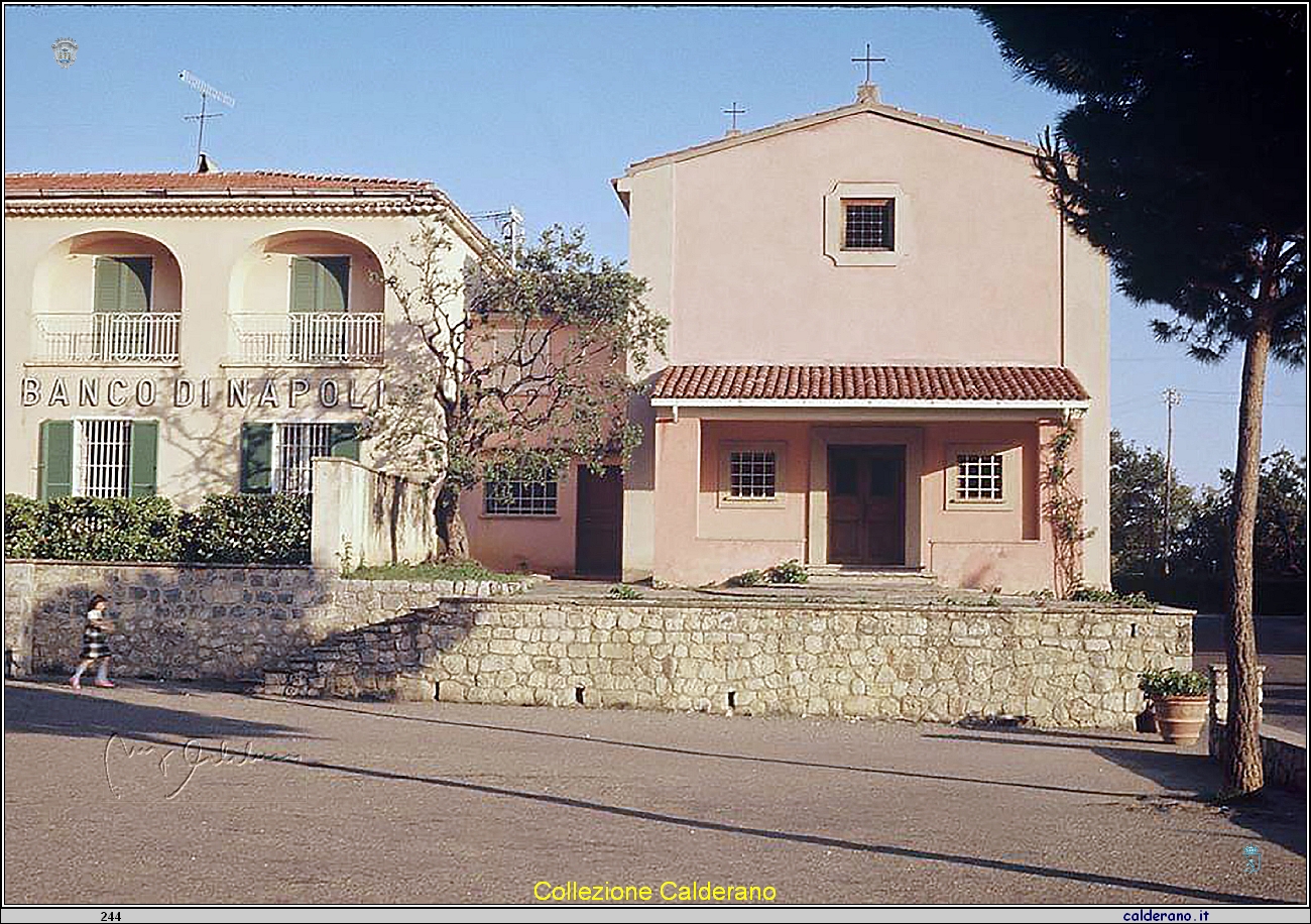 Piazza del Gesu' di una volta.jpg