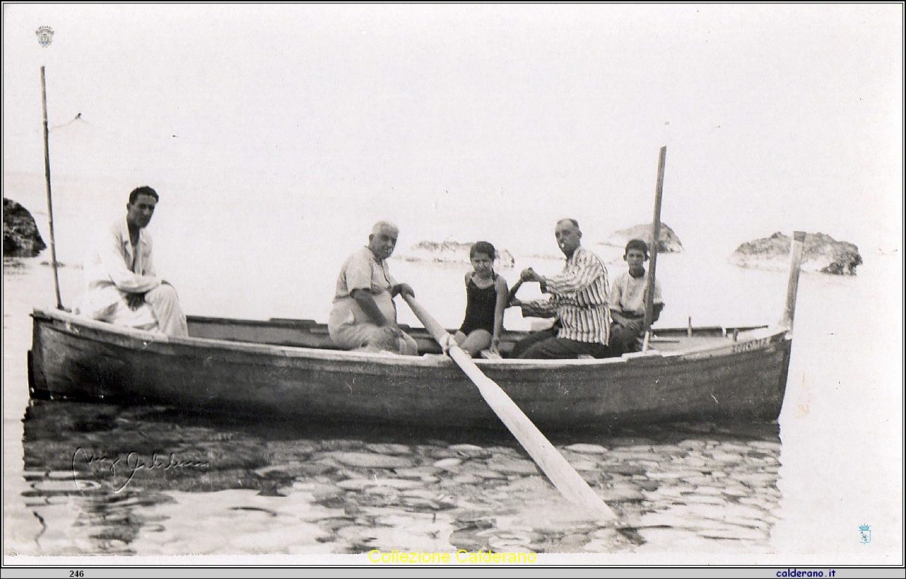 Giovanni Filato e Nicola Manfredi sulla barca.jpg