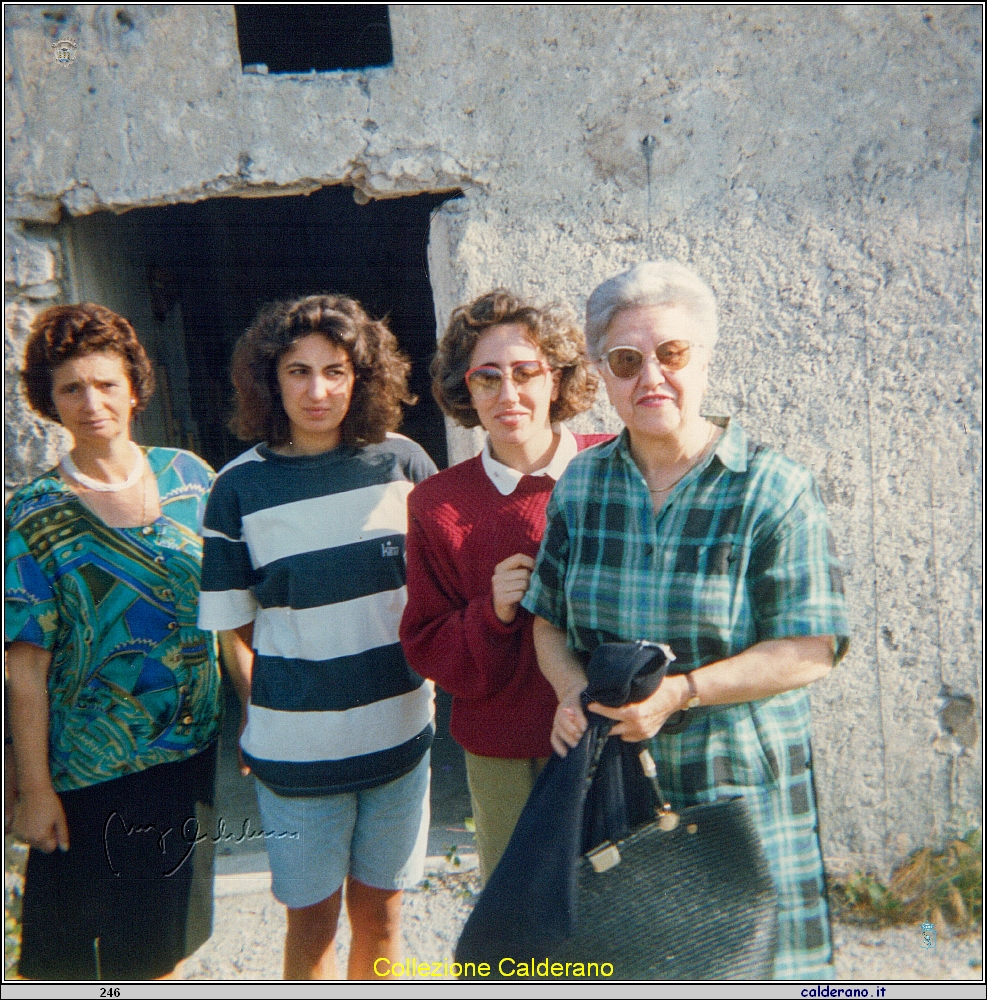 Teresa Ciliberti, Lilina Patrone, Maria Vittoria Schettino e Franca Filato alla Madonna degli Ulivi .jpeg