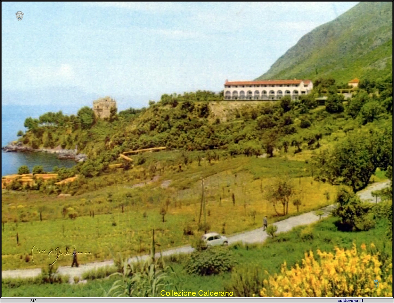 L'Hotel Santavenere e il parco - 1960.jpg