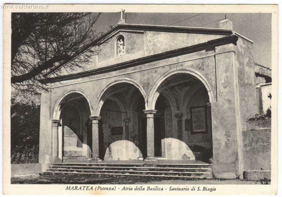 Atrio della Basilica.jpg