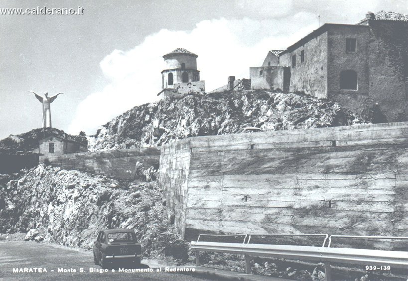 Monte san biagio e monumento.jpg