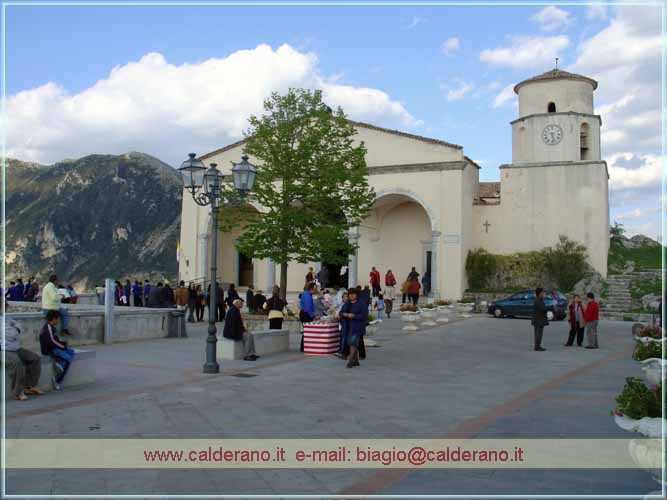 009_Piazzale_Don_Domenico.JPG (262 KB)